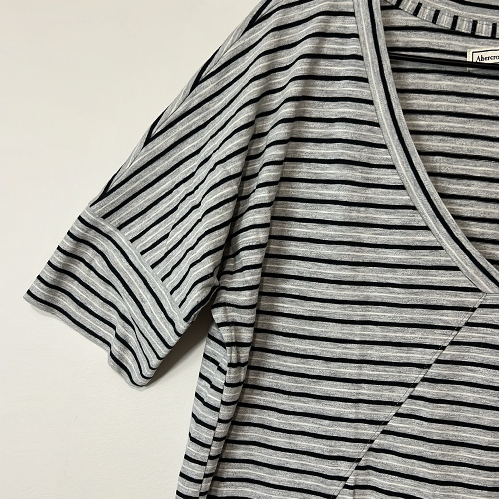 Abercrombie & Fitch tshirt dress - Picture 4 of 10